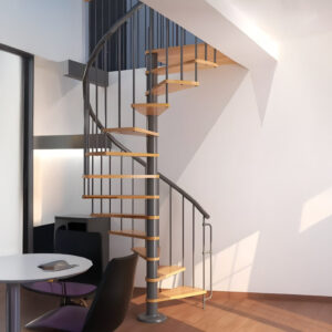 Metalen spiltrap BARI | Voor hoogte tot 376 cm | Treden van gelakt beukenhout en PVC leuning