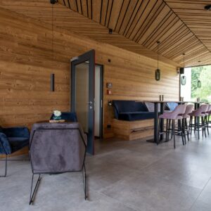 Lambrisering G4 - Gevelbekleding van thermisch behandeld Noords grenenhout - geschikt voor wellnessruimtes (bijv. sauna's, spa's)